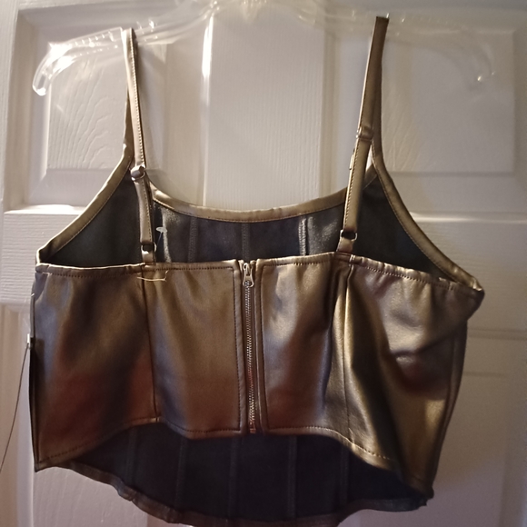 Elegant Gold Camisole Top - Picture 2 of 2